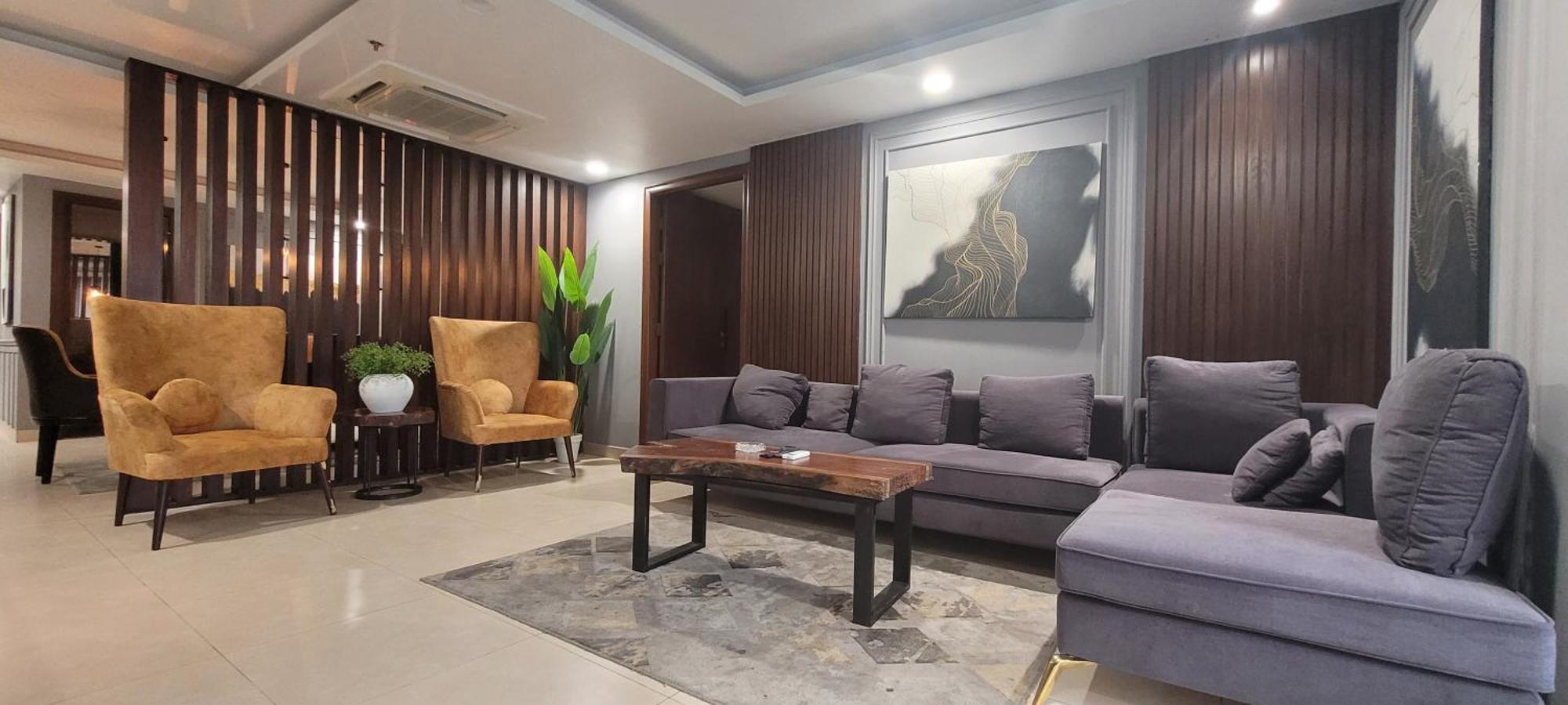 Goldcrest Luxury Apartments Lahore Exterior foto