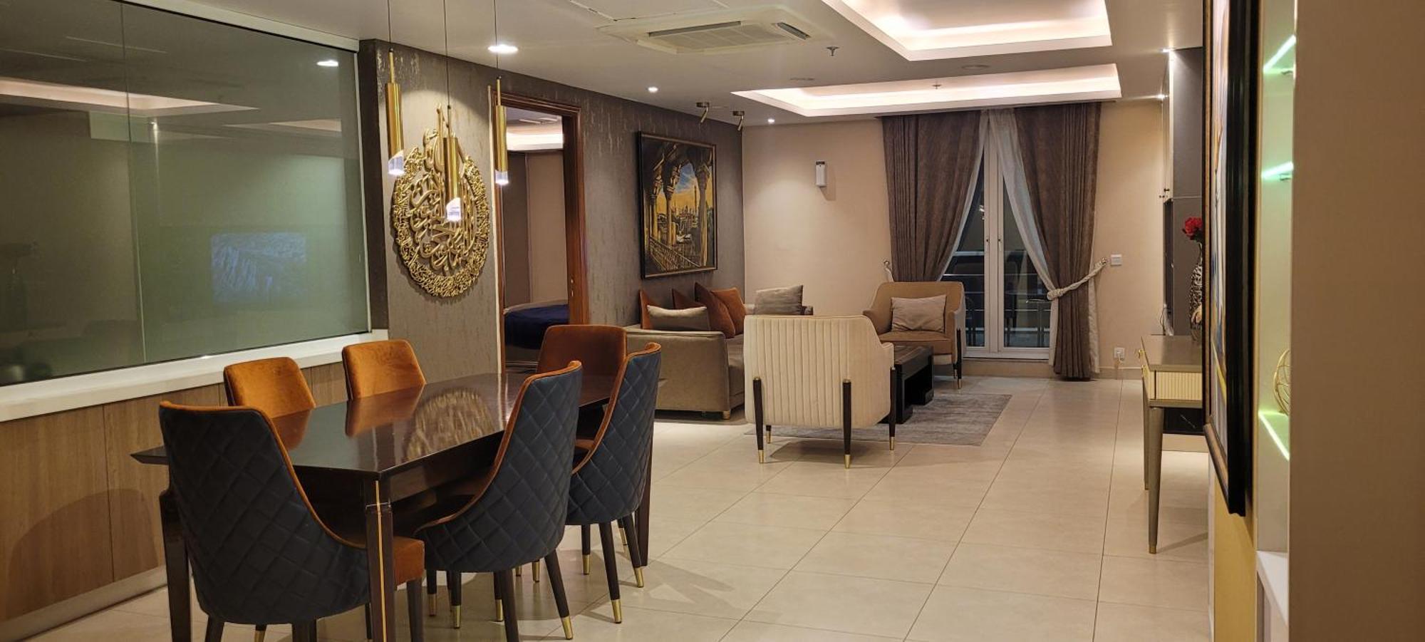 Goldcrest Luxury Apartments Lahore Exterior foto