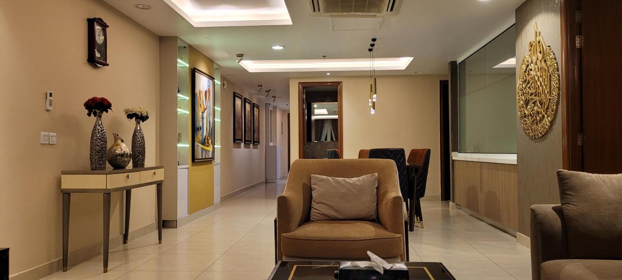 Goldcrest Luxury Apartments Lahore Exterior foto