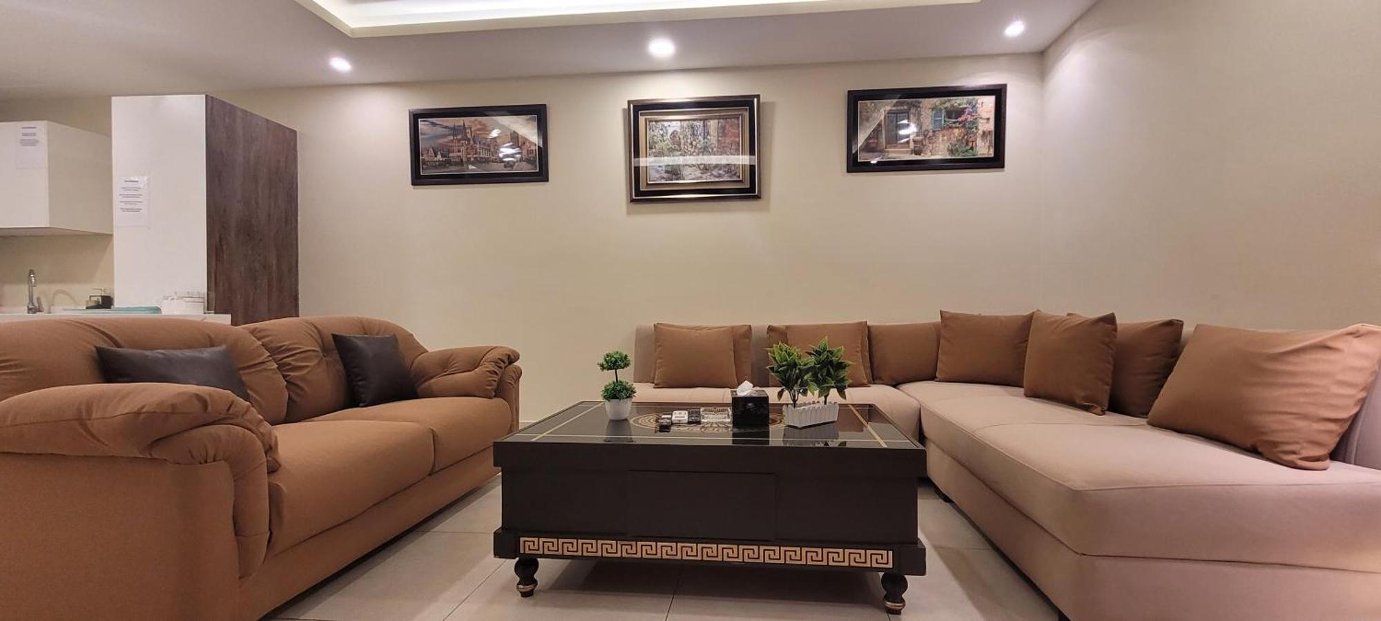 Goldcrest Luxury Apartments Lahore Exterior foto