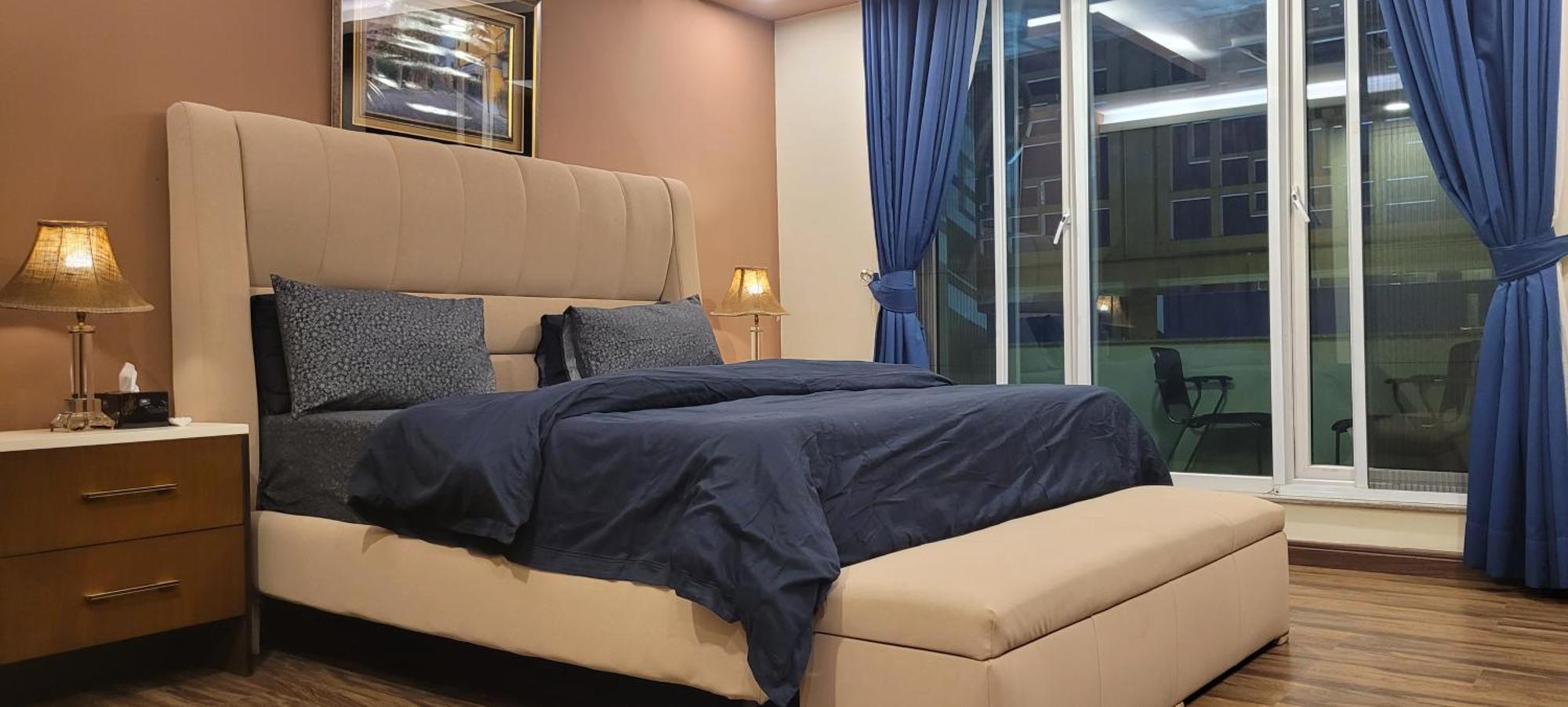 Goldcrest Luxury Apartments Lahore Exterior foto