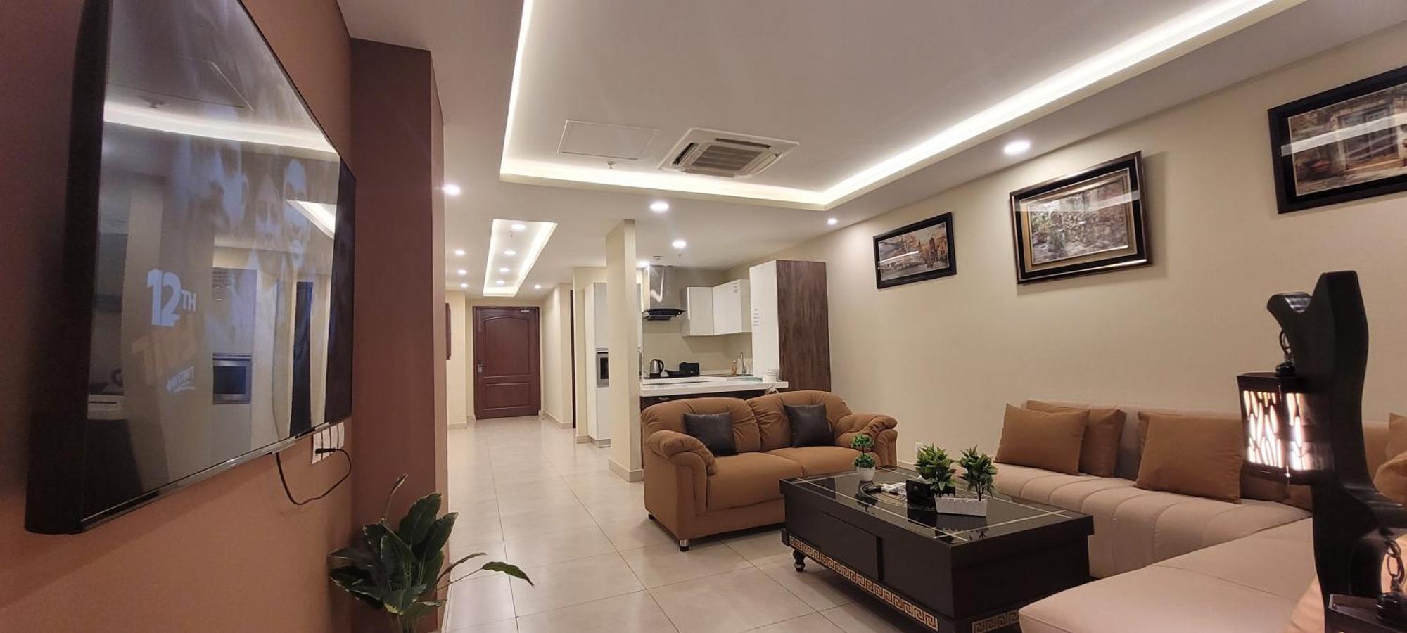 Goldcrest Luxury Apartments Lahore Exterior foto